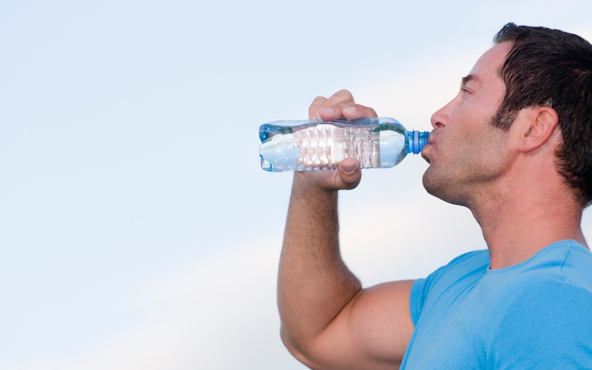 Idratazione Essenziale: Acqua e Liquidi per il Corpo